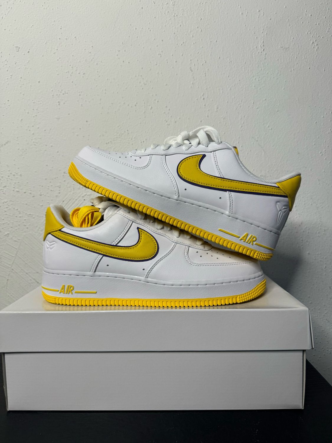KOBE AIR FORCE LAKER HOME