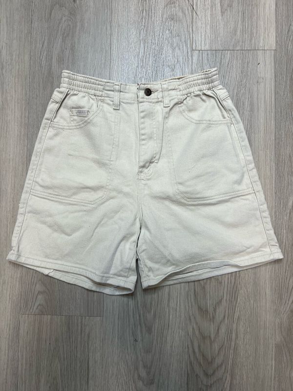 LEE ORIGINAL SHORTS SZ: 8
