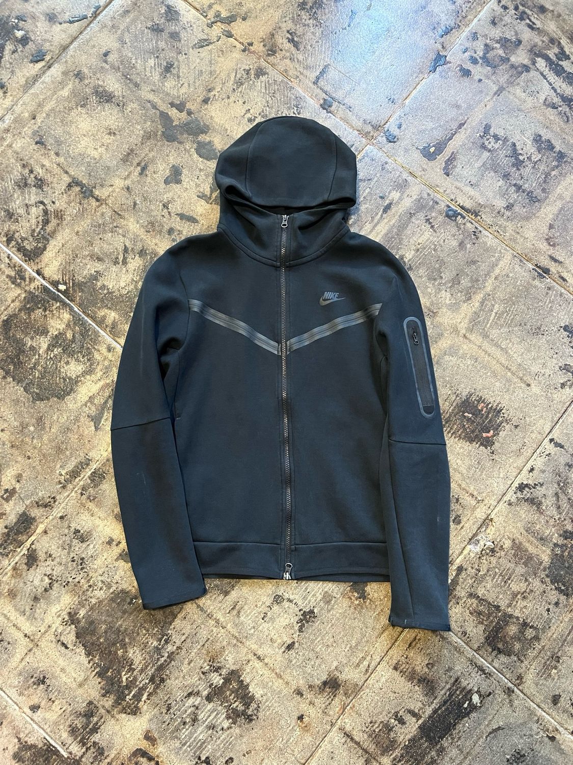 NIKE TECH BLACK SIZE: S