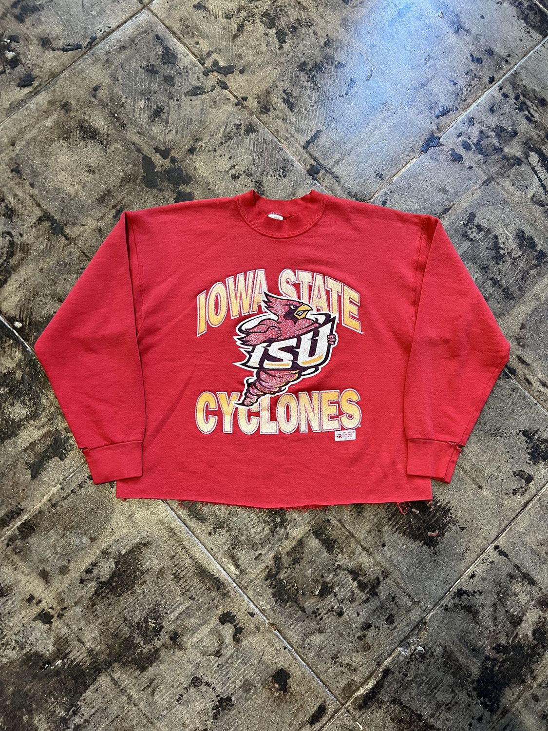 IOWA STATE CYCLONES CREWNECK SIZE:M CROPPED