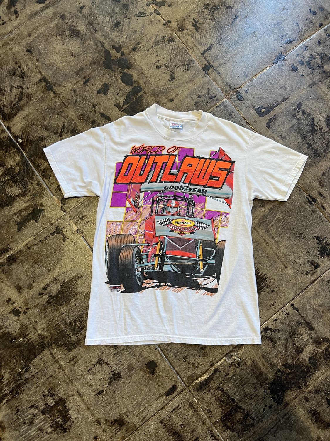 WORLD OF OUTLAWS NASCAR TEE SIZE: S