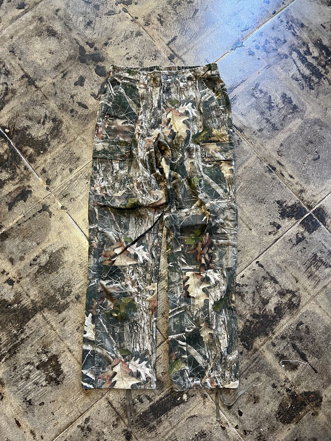 CAMO PANTS SIZE: 30X30