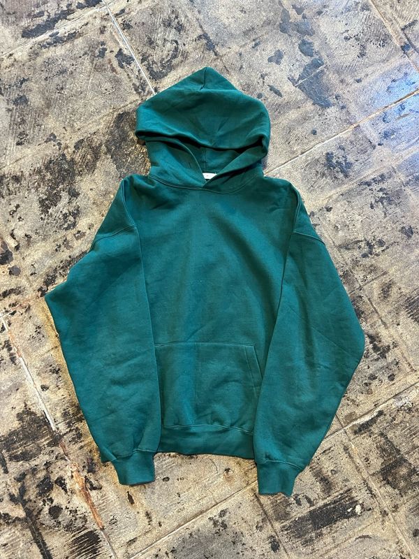 MNMI HOODIE SZ: LARGE