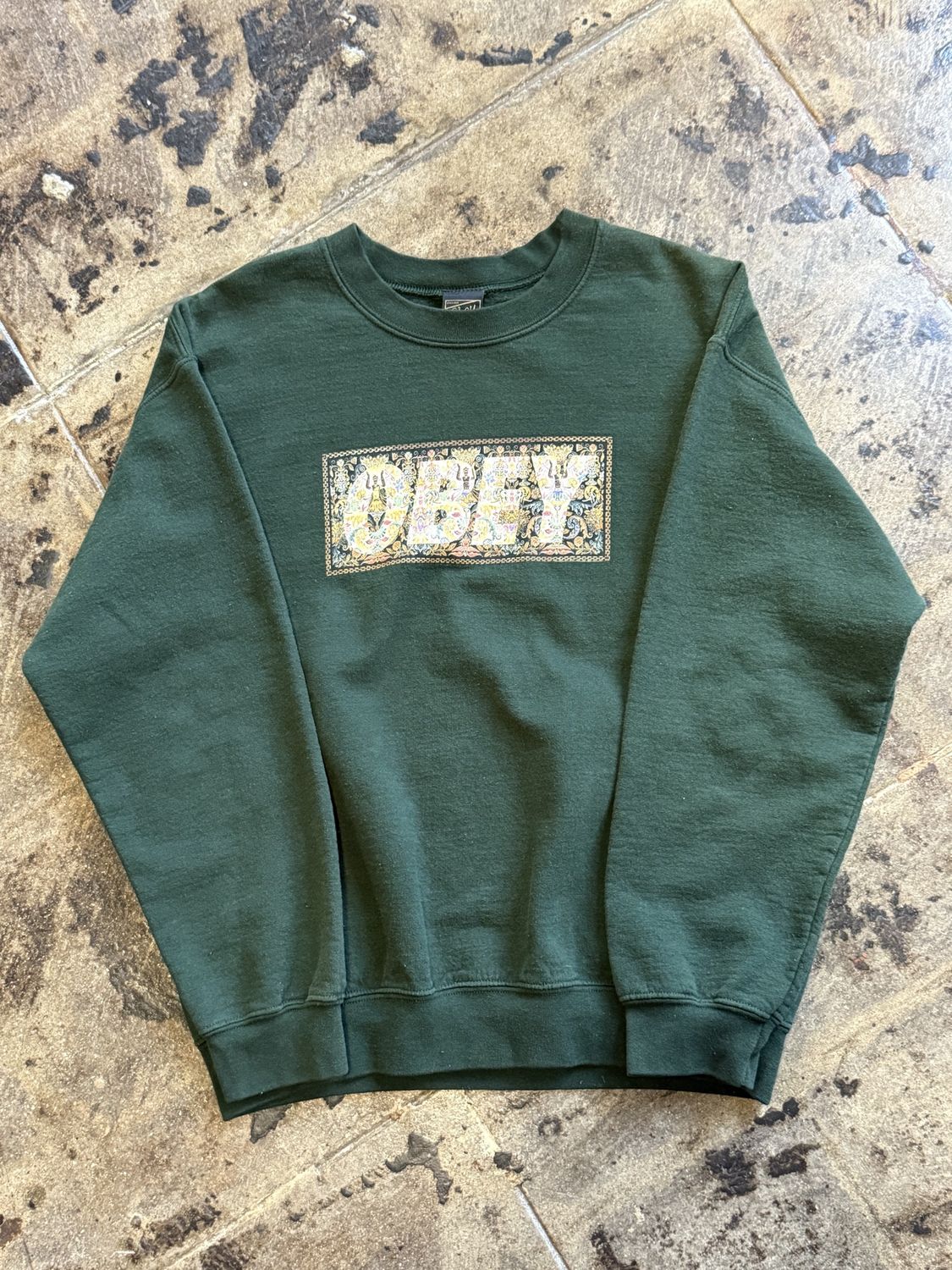 OBEY CREWNECK