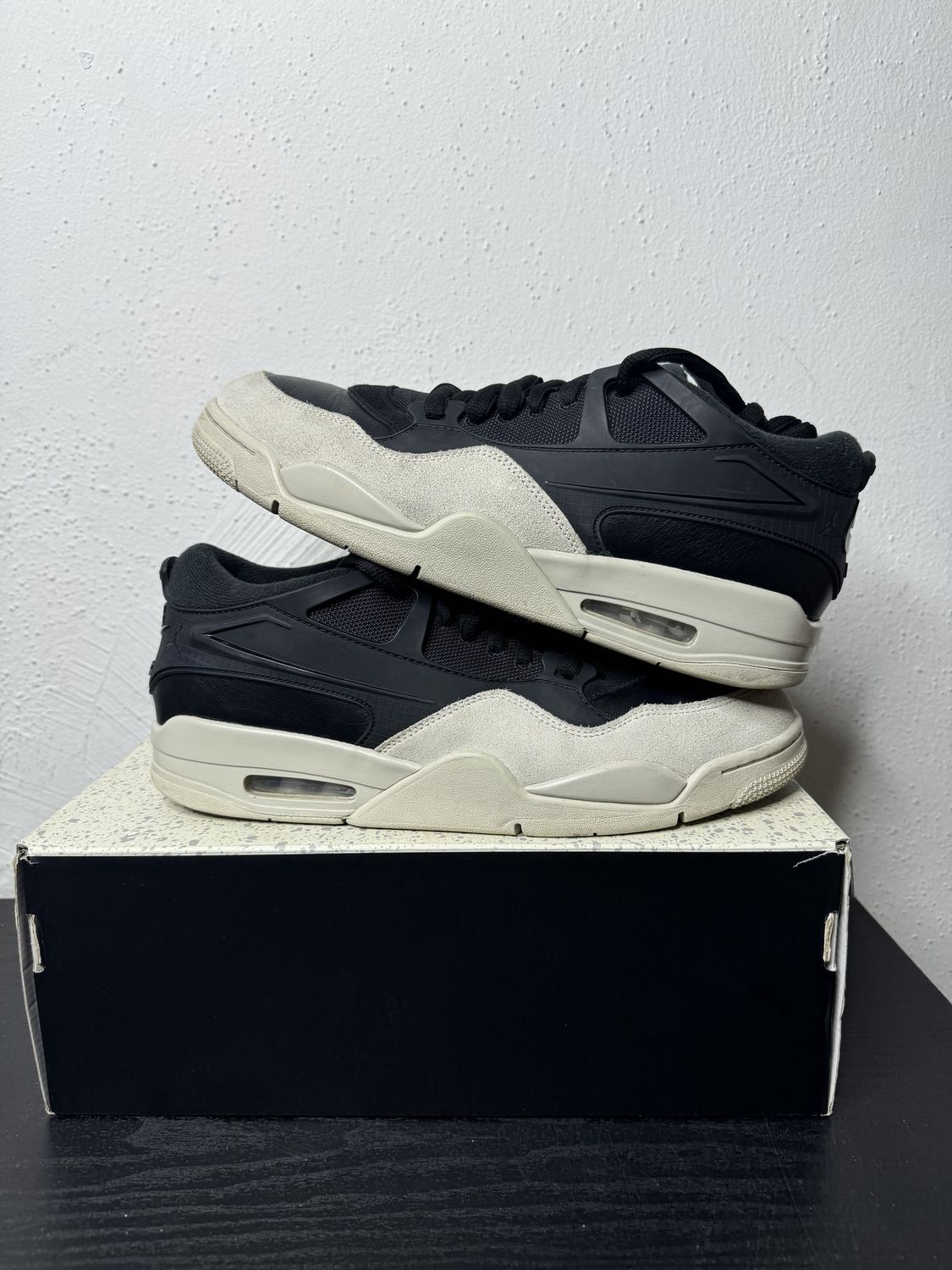 JORDAN 4 RM BLACK LIGHT BONE (USED)