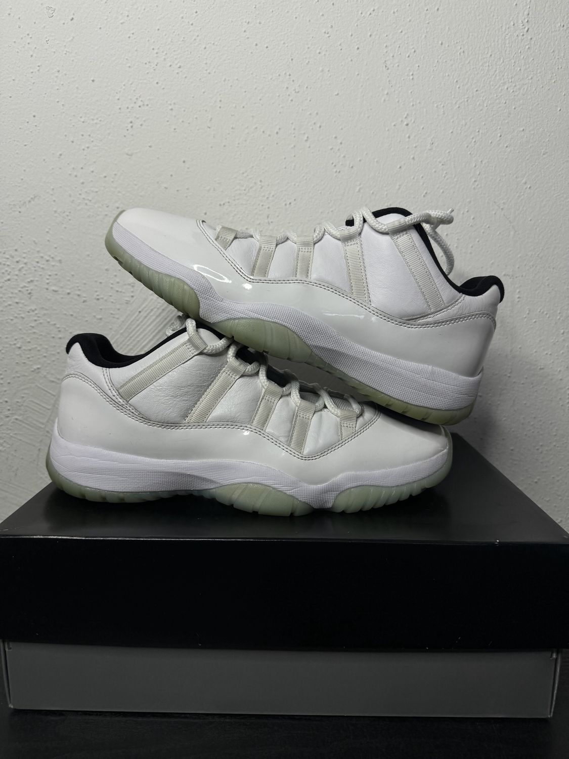 JORDAN 11 LOW LEGEND BLUE (USED)