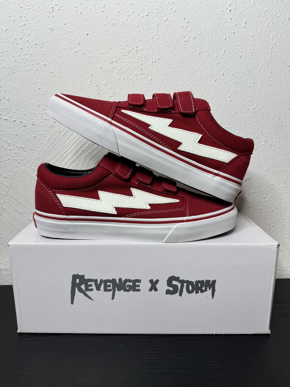REVENGE STORM VELCRO VANS RED