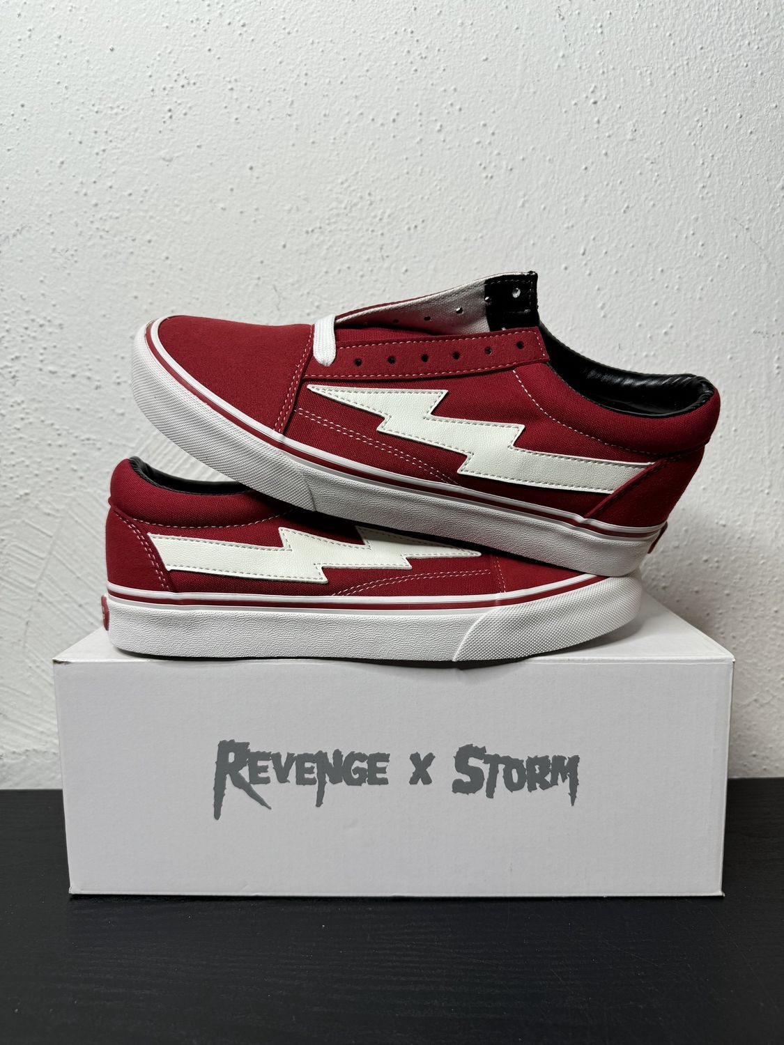 REVENGE STORM VANS RED