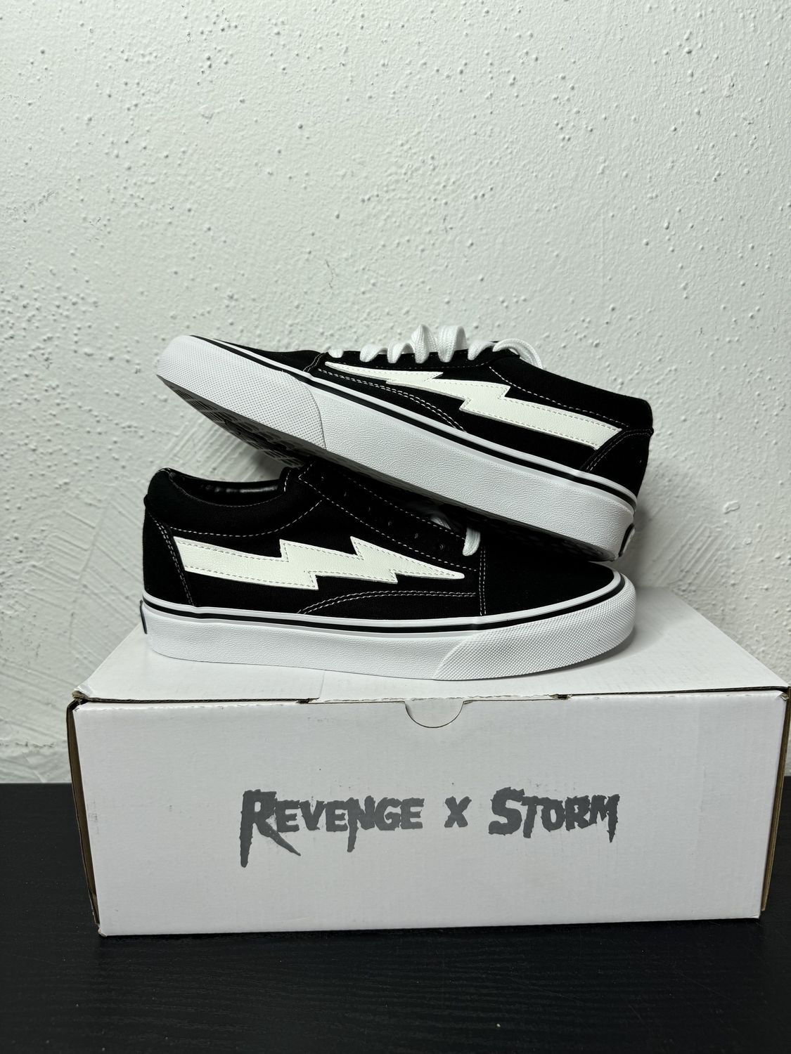 REVENGE STORM VANS BLACK