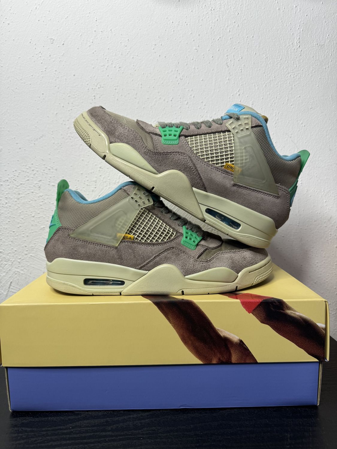 JORDAN 4 UNION TAUPE HAZE (USED)
