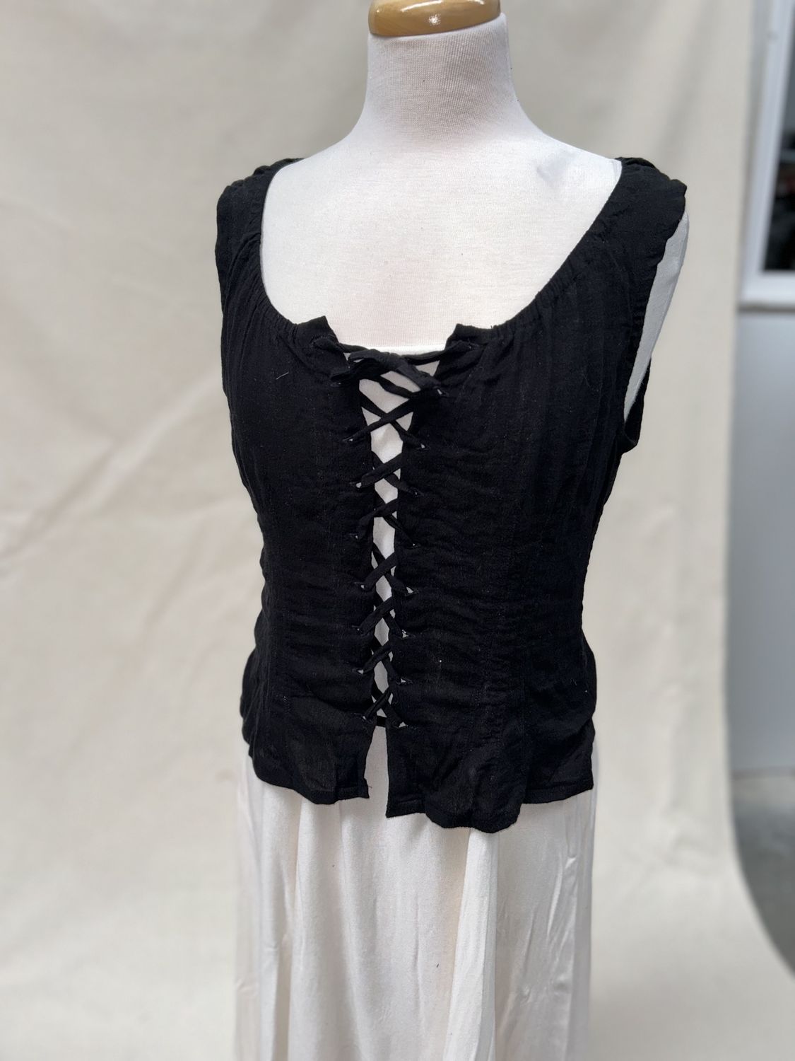 Wench Blouse
