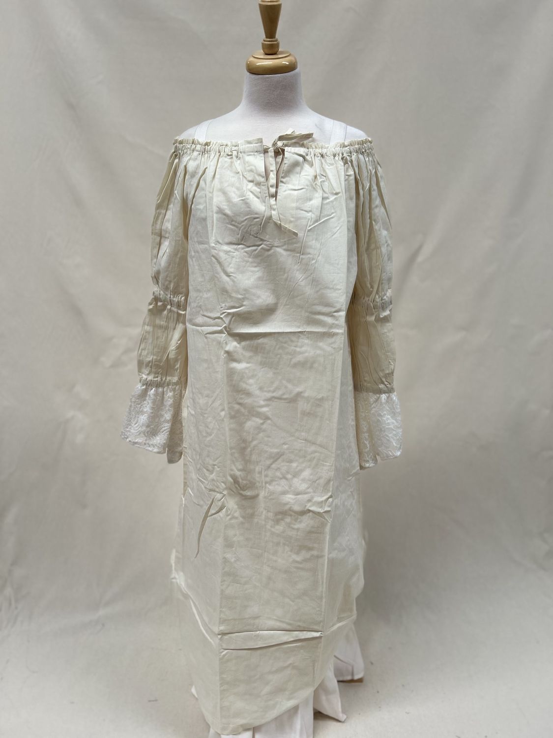 Sara Chemise w/Lace