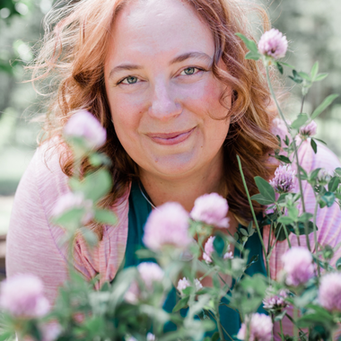 R2434 Rosalee de la Foret - Business Q and A
