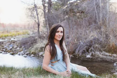 R2449 Briana Wiles - Tasty Tinctures