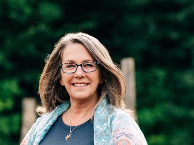 R2472 Patti Travioli - Looking to Next Year