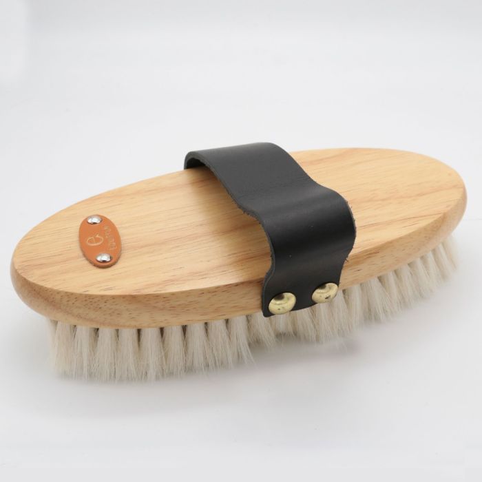 Spazzola Equityum In Legno Setole Corte