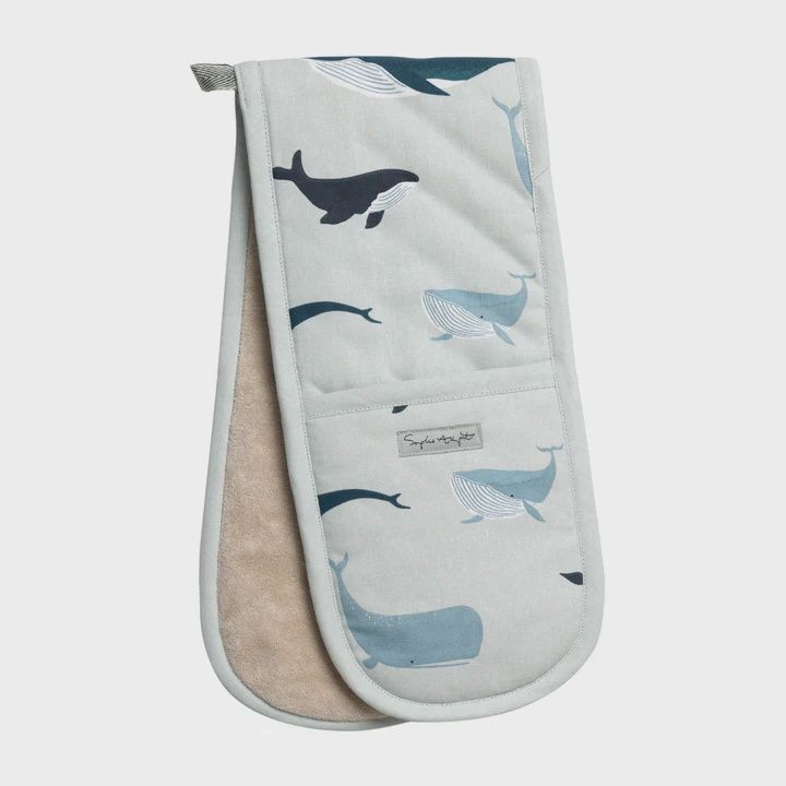 Double Oven Mitt Whale