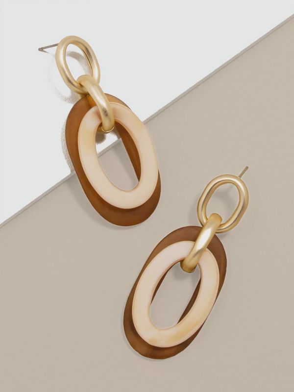 Beige Two Tone Resin Link Earring