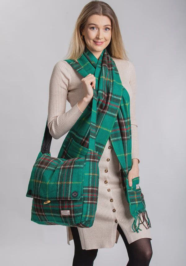 Newfoundland Pocket Scarf
