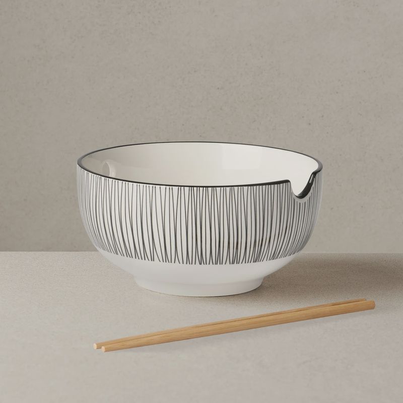 Kiri 7&quot; Dia Noodle Bowl with Chopsticks - Black Line