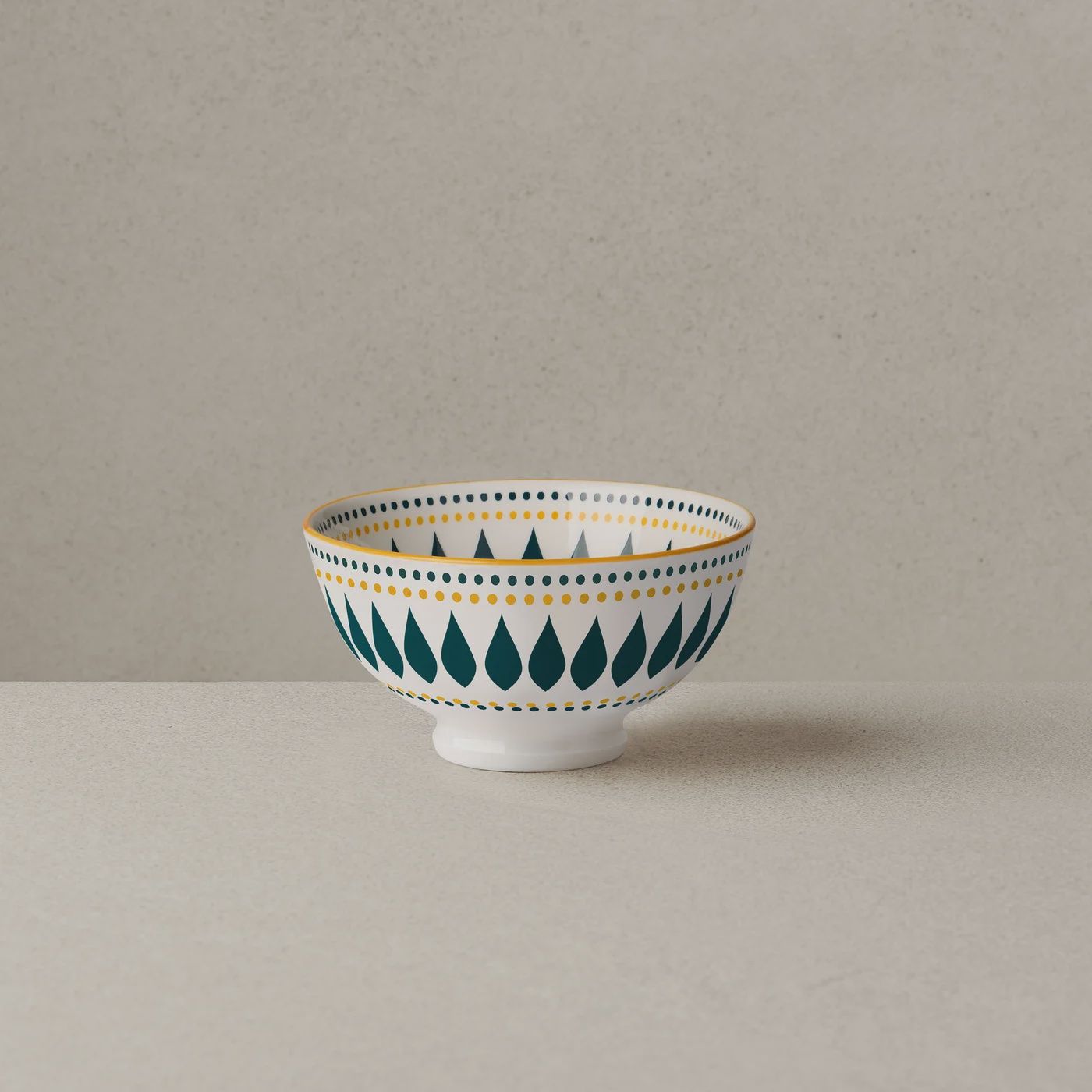 Kiri Porcelain 8 oz 4.5&quot; Dia Bowl - Petal Dot Daisy