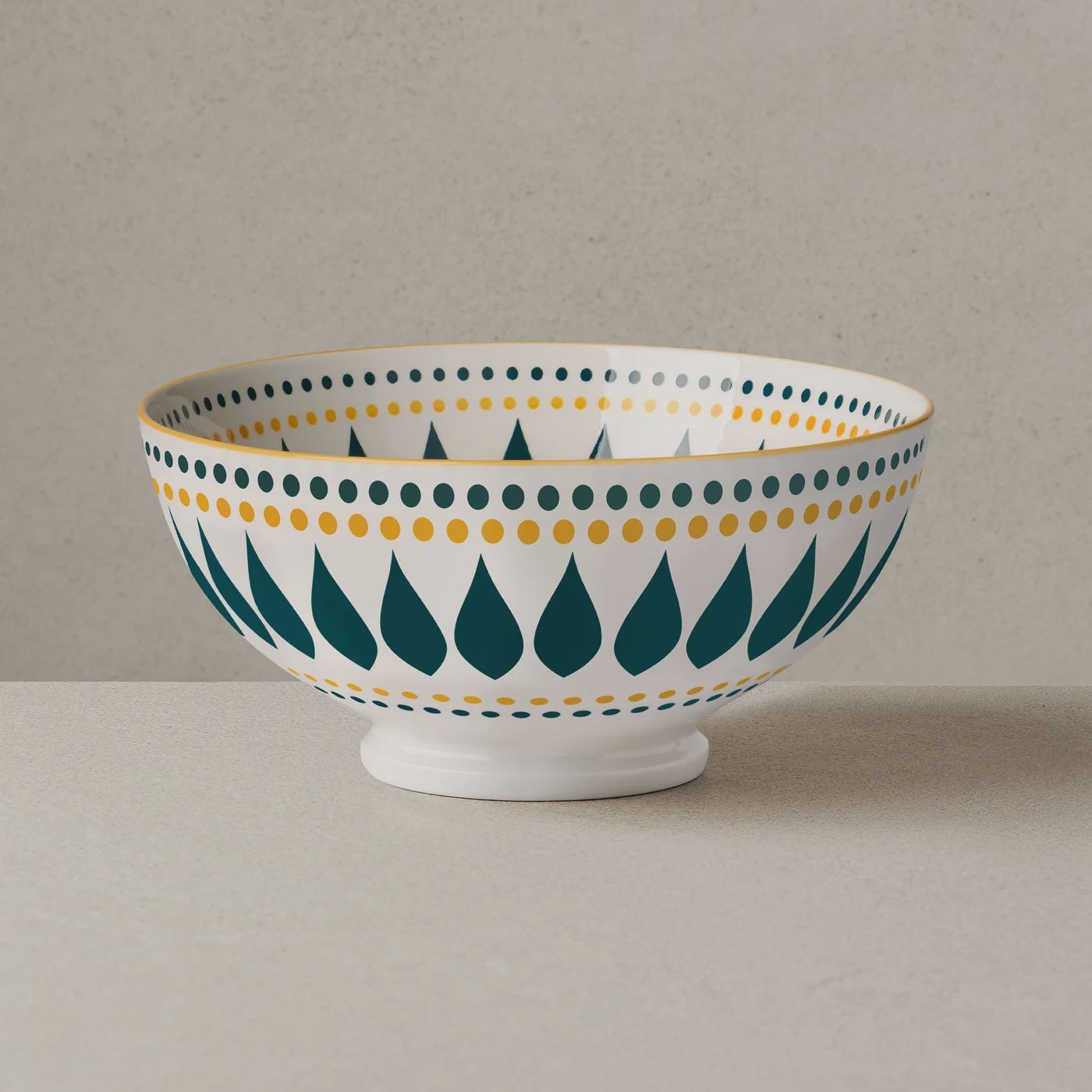 Kiri Porcelain 56 oz 8&quot; Dia Bowl - Petal Dot Daisy