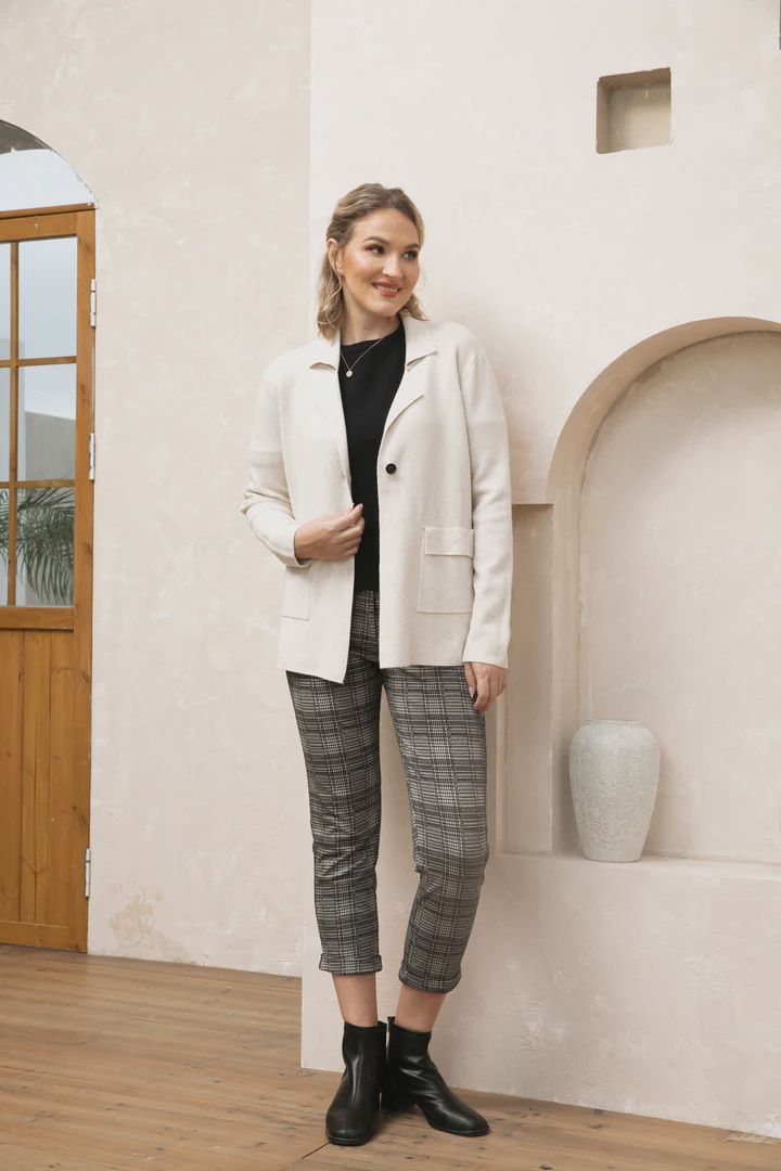 Joan&#39;s Fall Jacket, Colour: Oatmeal, Size: SM/M