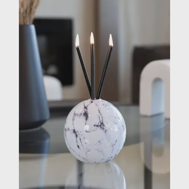 Neva Vase White Marble
