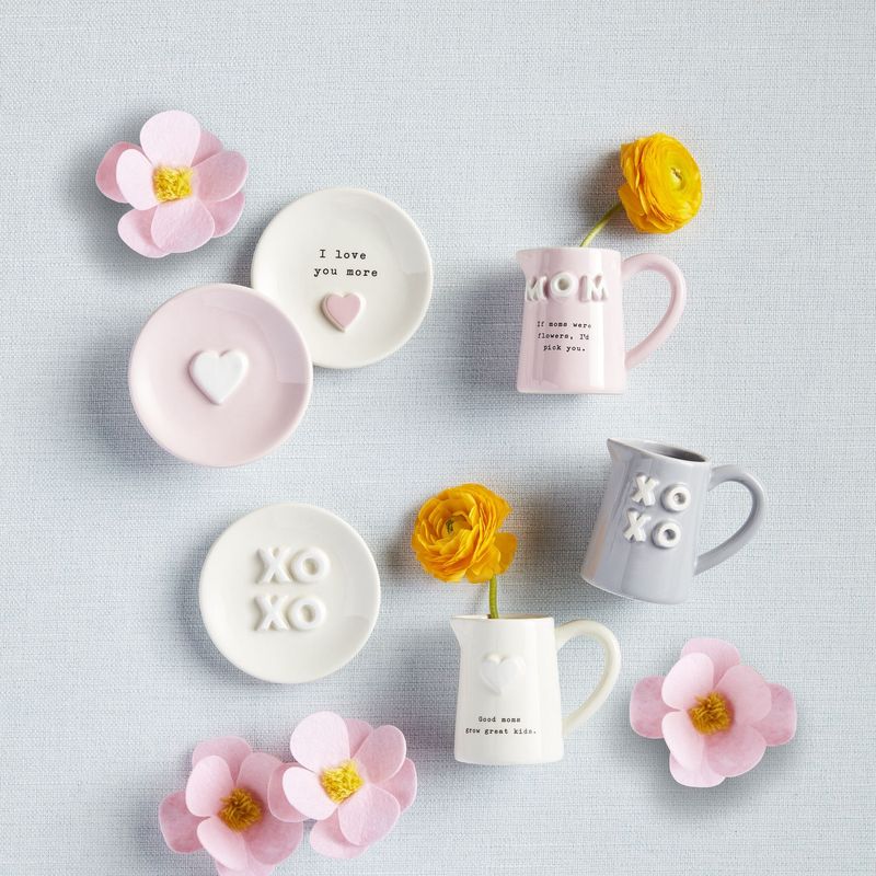 Chunky Letter Mom Vases