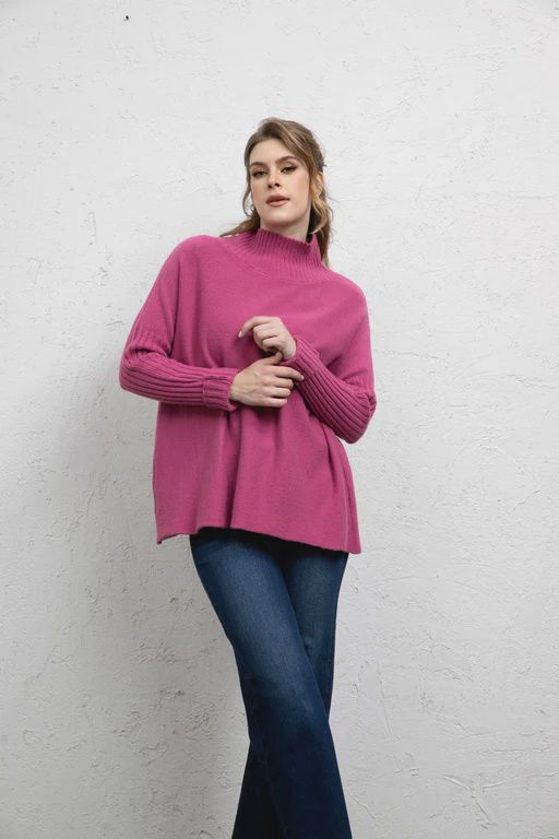 Keira&#39;s Ribbed Knit Sleeve Sweater