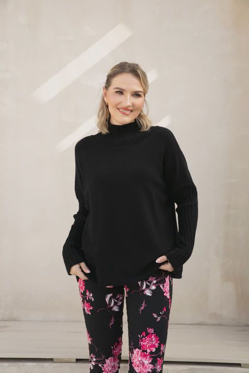 Keira&#39;s Ribbed Knit Sleeve Sweater, Colour: Black, Size: S/M