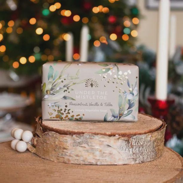 Christmas Tidings Under the Mistletoe Soap