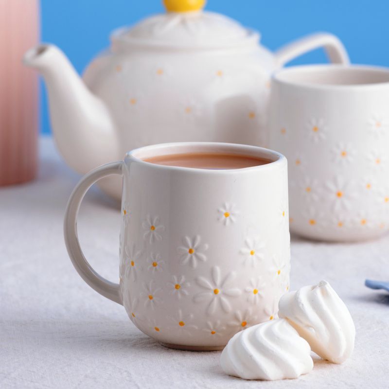 DAISY Mug