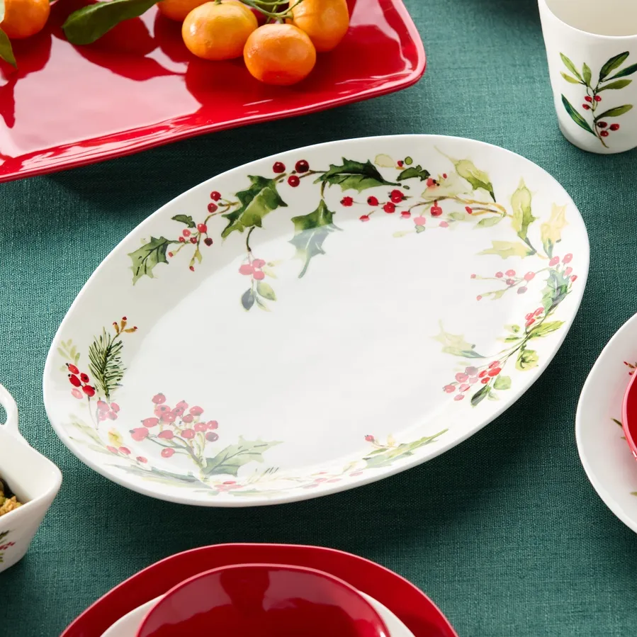 Holly and Vines Oval Platter 16in