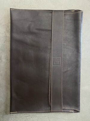 NGOZI Laptop Sleeve Leather