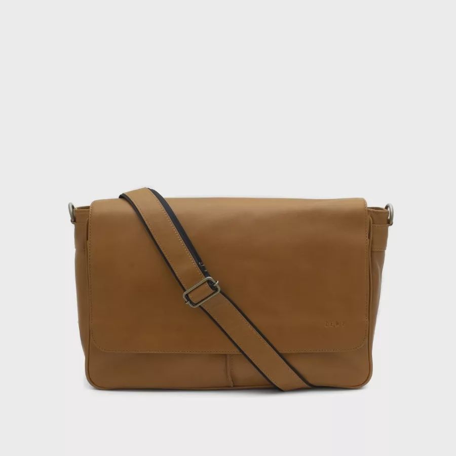 Cosmos Sling Laptop Bag, Colour: Waxy Caramel