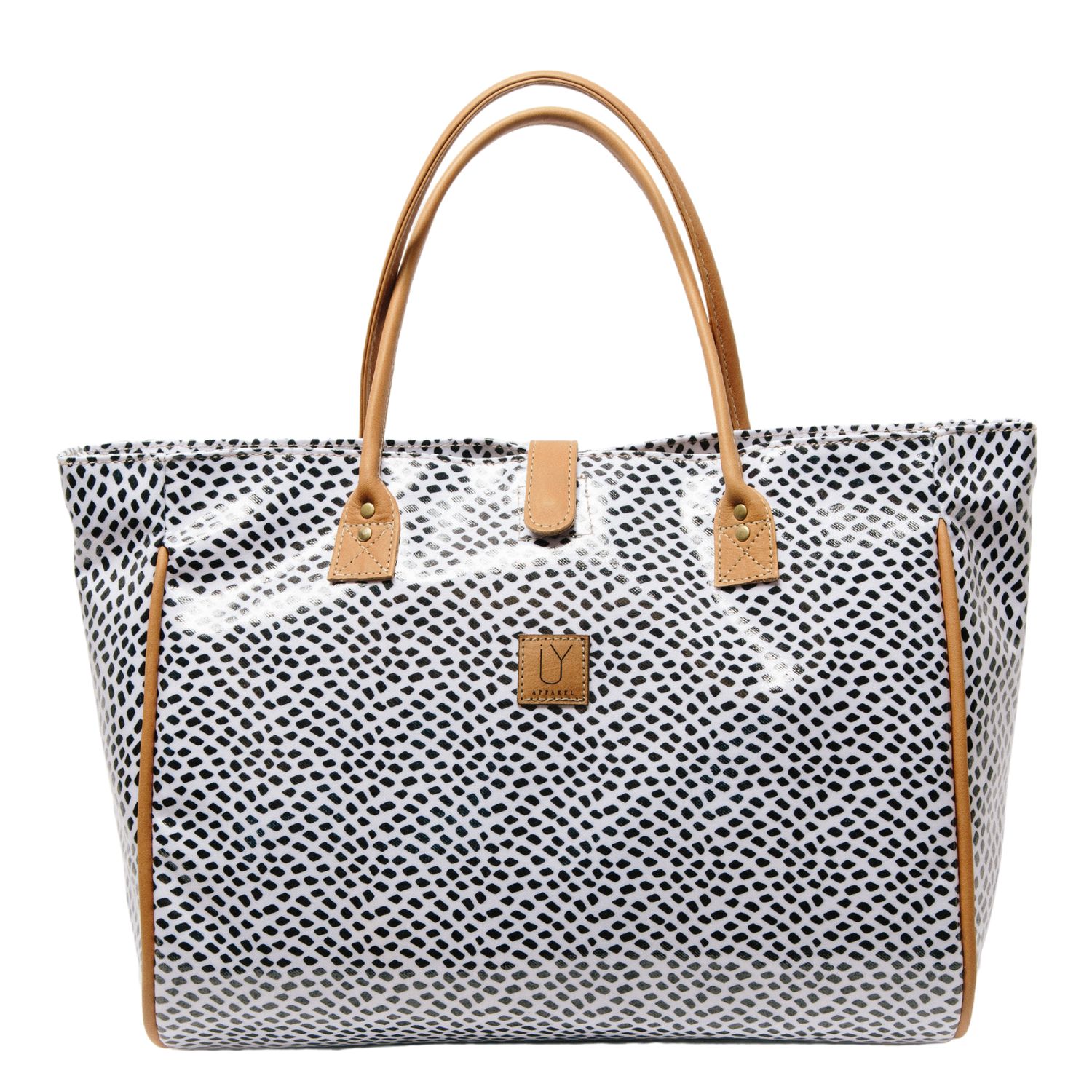 IY Shopper, Style: Spot on White
