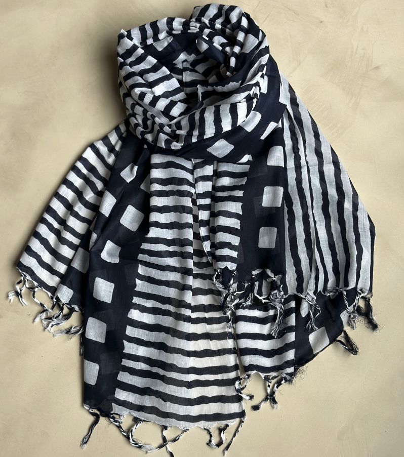 STRIPE MATRIX COTTON VOILE SCARF, Colour: NAVY