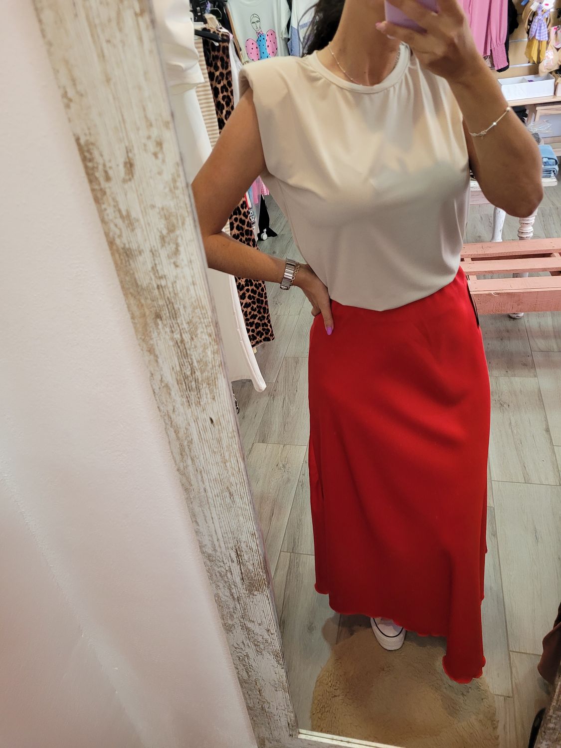 Falda raso roja
