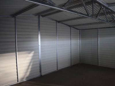 Metāla garāža ar diviem vārtiem 6x5,5 m