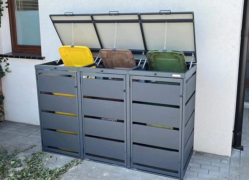 Novietne Atkritumu Konteineriem 120L x 3