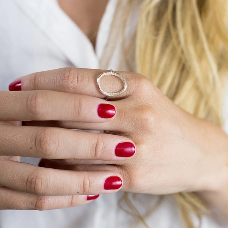 SLV OVAL SHIMMER RING