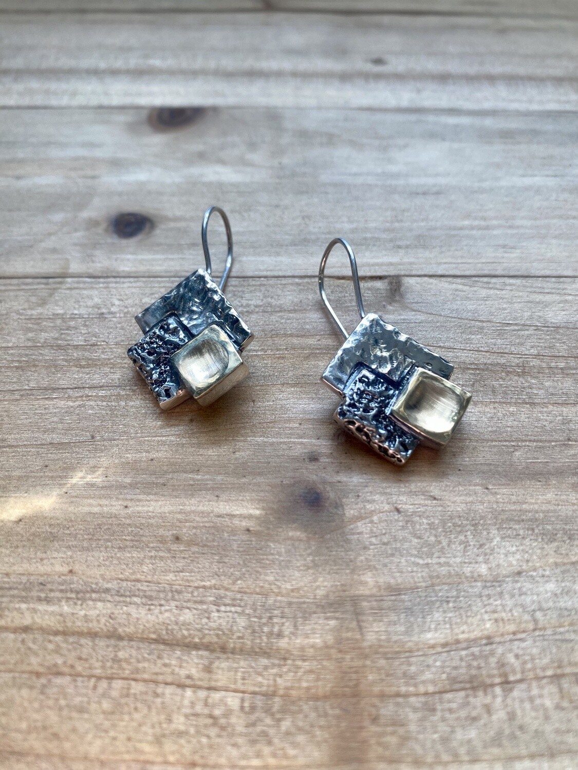 SILVER/GOLD TEXTURE SQ EARRINGS