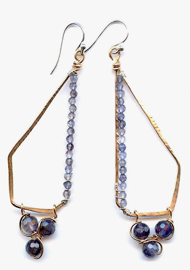IOLITE CLUSTER EARR