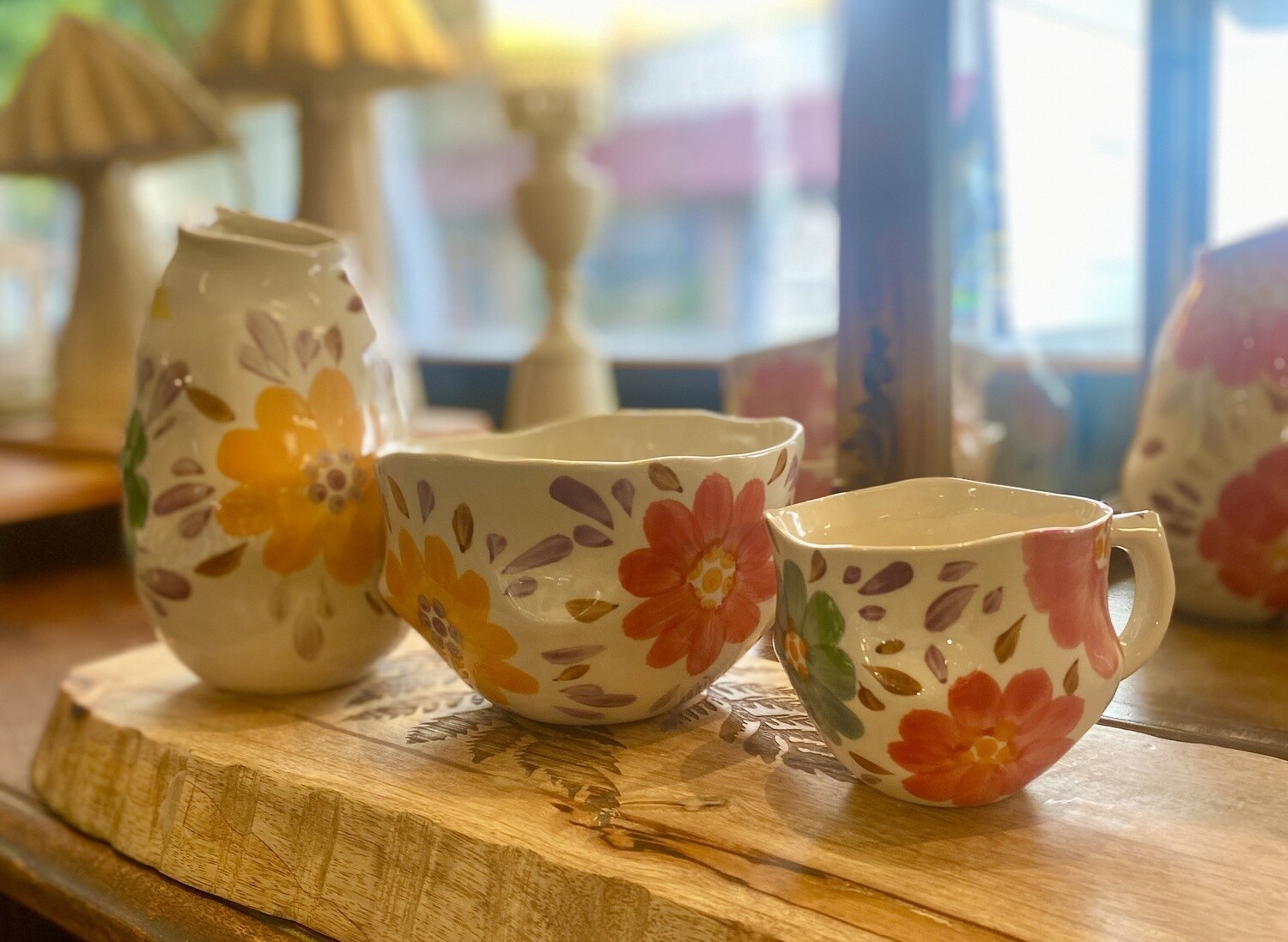 FLORAL SERVING BOWL