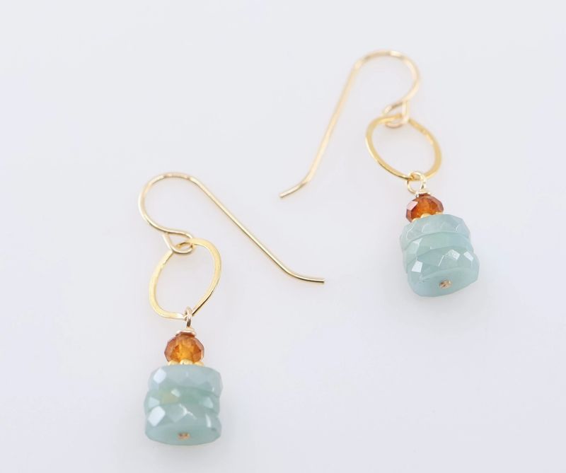 AQUAMARINE/GARNET EARRINGS