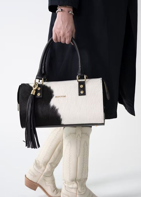 MED SOHO CALF BAG W/HANDLE