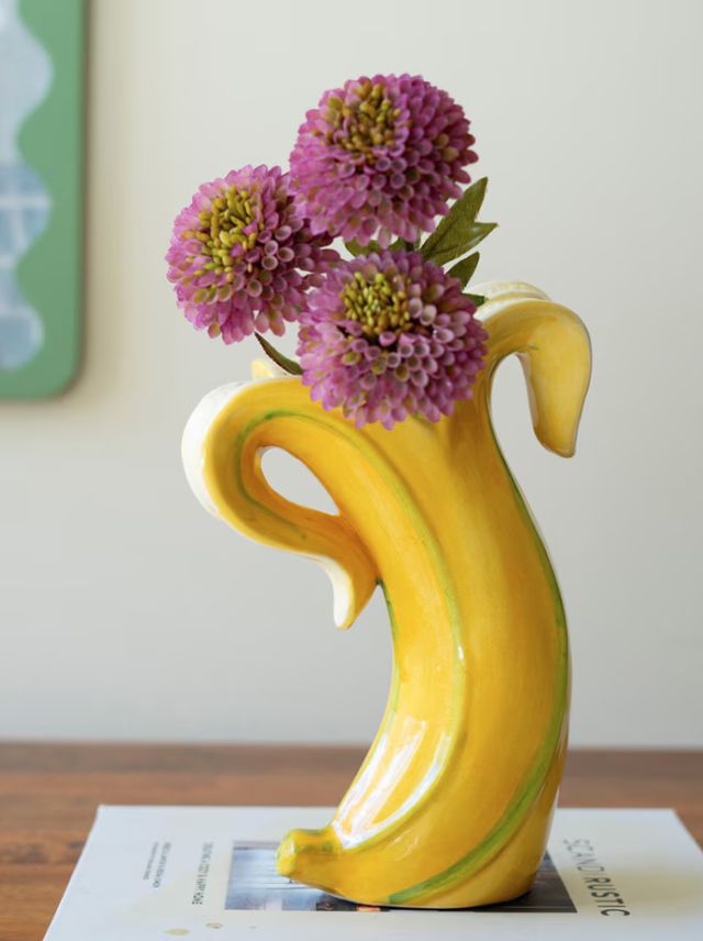 BANANA VASE