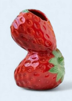 STRAWBERRY VASE