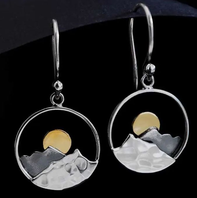 CIRC SUN/MOUNTAIN EARRINGS